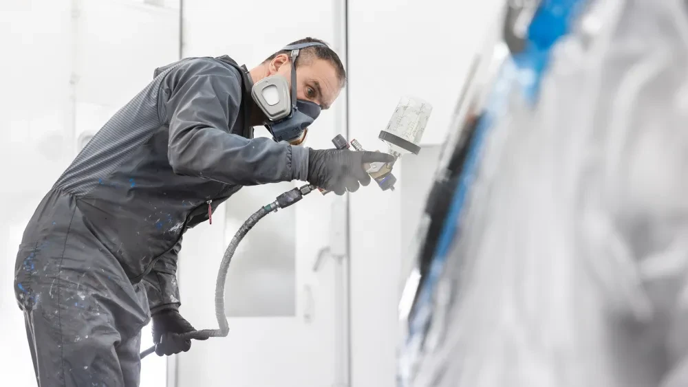 Afdeling schadeherstel bij Van Vliet Autogroep