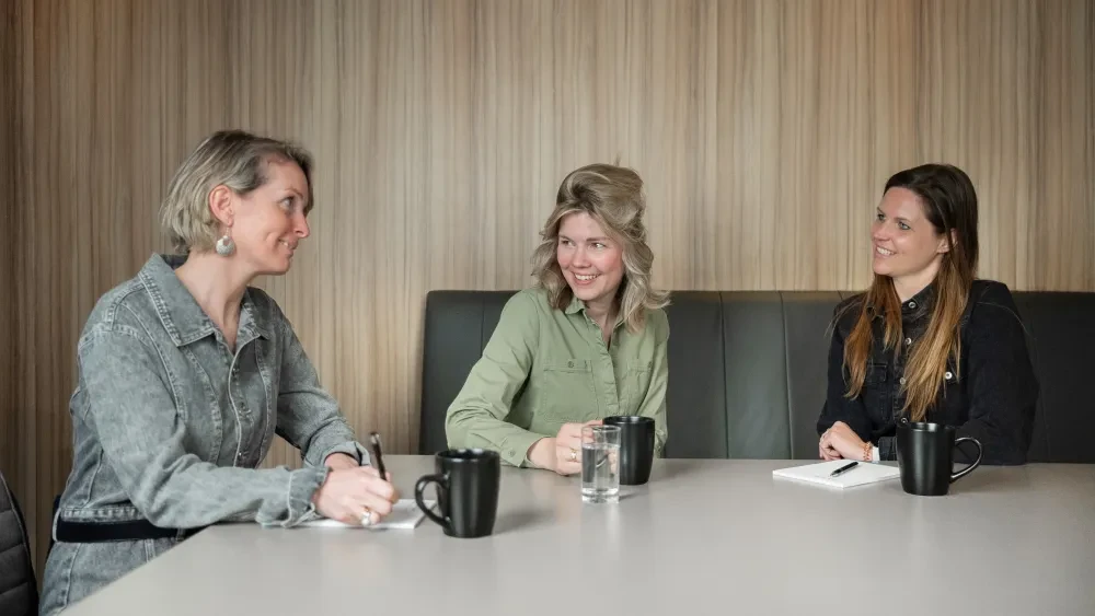 HR contact gegevens Rebecca, Richelle en Laura