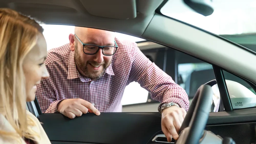 Werken als senior verkoopadviseur bij Van Vliet Autogroep